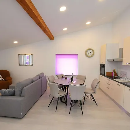 Apartment With A Parking Space Rijeka - 23345 Viskovo